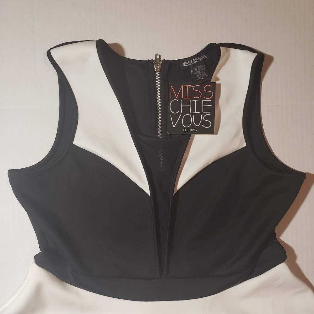NWT Women's Miss Chievous Dress. Junior's Size XL - Picture 5 of 6